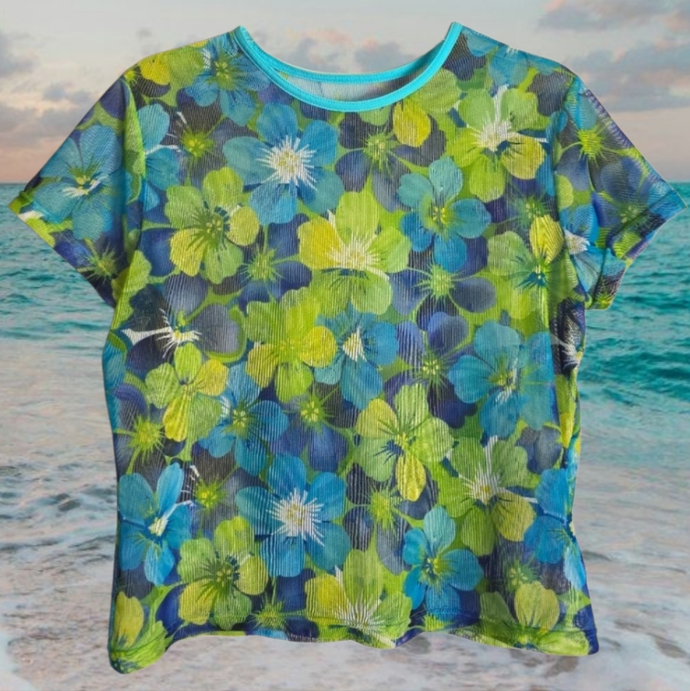 Semisheer Beach Top / Coverup - Picture 10 of 10